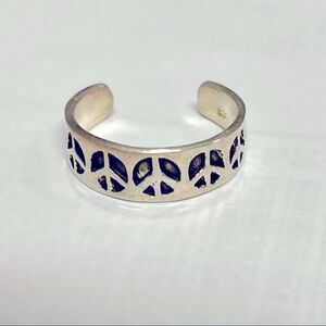 Sterling Silver Peace Sign Toe Ring Adjustable